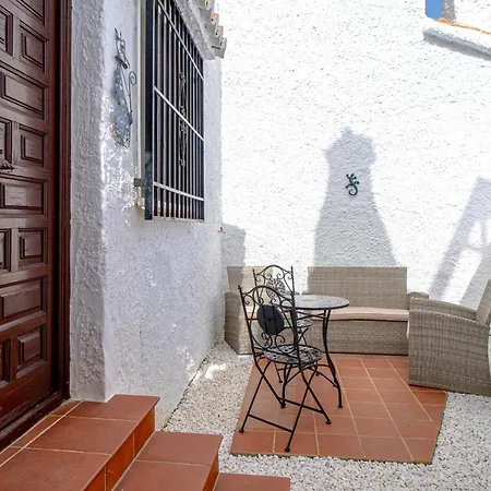 Capistrano Village Cactus Casasol Апартаменты Нерха