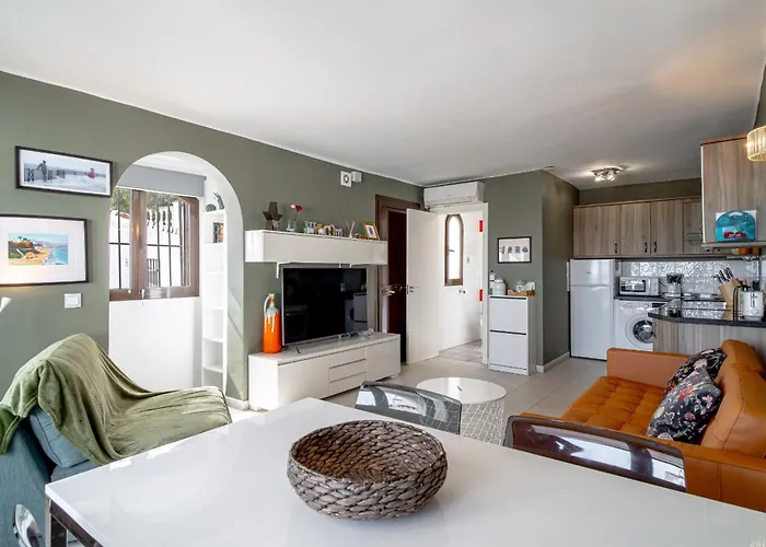 Апартаменты Capistrano Village Cactus Casasol *